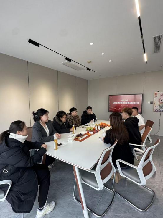 对接产业需求 赋能人才培养升级  ——伟德官网教师赴石家庄厚山文化传播有限公司开展专项调研